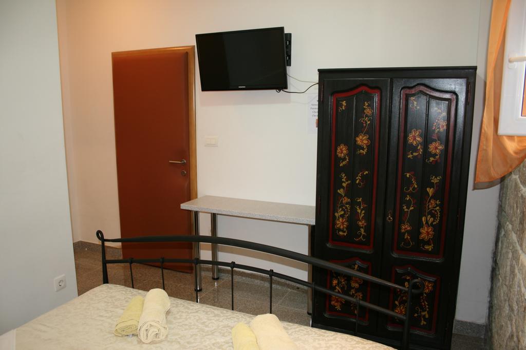 ספליט Rooms And Apartments Emily מראה חיצוני תמונה