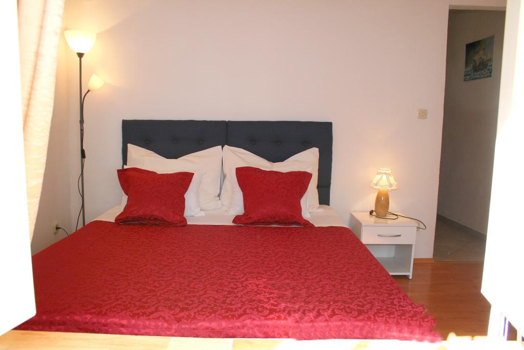 ספליט Rooms And Apartments Emily מראה חיצוני תמונה
