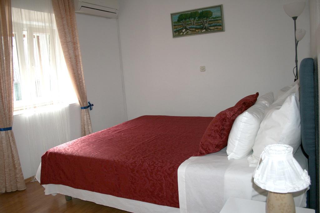 ספליט Rooms And Apartments Emily מראה חיצוני תמונה