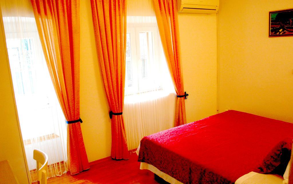ספליט Rooms And Apartments Emily מראה חיצוני תמונה