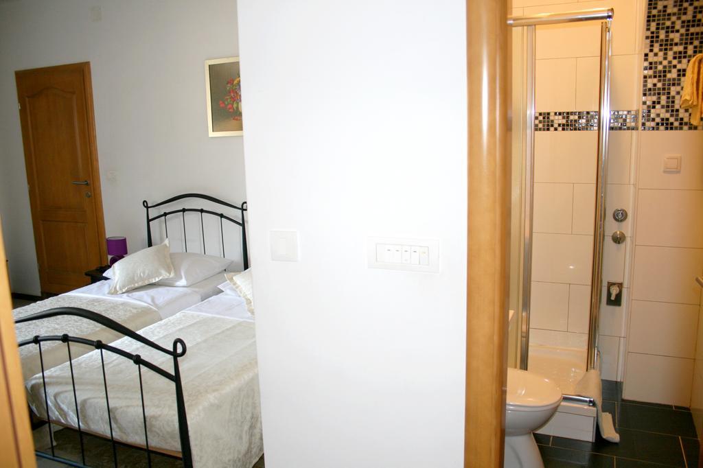 ספליט Rooms And Apartments Emily מראה חיצוני תמונה